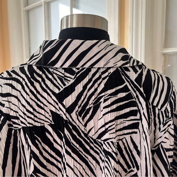 Vintage zebra print crepe button down overshirt black white 3/4 sleeve 1X - Picture 5 of 14